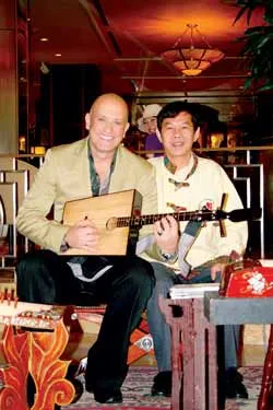 Georges Elchakieh – Chủ tịch Ellive Productions, Trưởng ban nhạc Scarlip: Âm nhạc Việt Nam đặc biệt cuốn hút