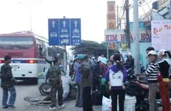 Tìm lối ra cho lao động mất việc ảnh 3