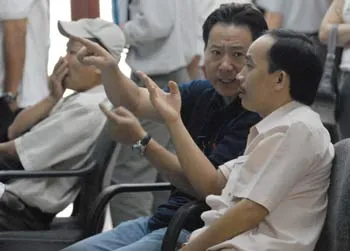 Cổ phiếu bị kiểm soát, vì sao?