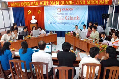 Quang cảnh buổi giao lưu trực tuyến