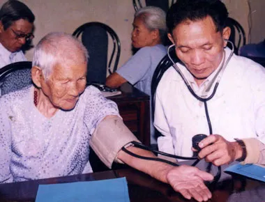 Tấm lòng những thầy thuốc quân y