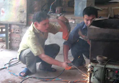 Người thương binh nặng tình với người khuyết tật