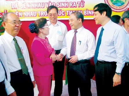 Kỷ niệm 40 năm đoàn nhà giáo đi B - Sống lại ký ức đi B