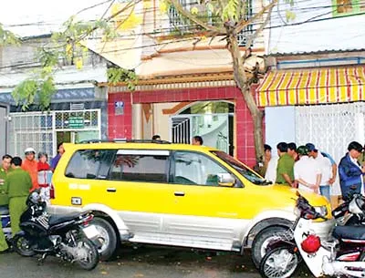 Giả công an, bắn người để cướp vàng