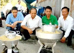 Chế tạo thành công bếp gas dùng trấu
