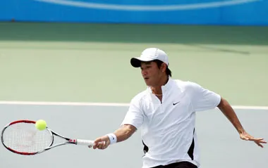 Quần vợt Việt Nam năm 2009: Tự thân vận động!