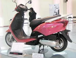 Loạn giá xe Honda - Người tiêu dùng có quyền “tẩy chay”