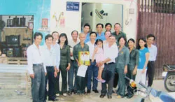 Nỗ lực chăm lo đồng đội nghèo