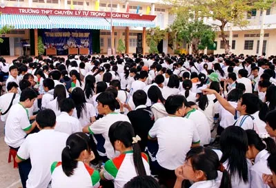 Buổi tư vấn Tiên hướng nghiệp - Hậu hướng trường do báo SGGP tổ chức tại TP. Cần Thơ. Ảnh: Mai Hải