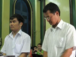 Vào tù vì đưa người khác trốn đi nước ngoài