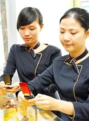 Tin nhắn SMS lừa đảo đang trở nên nhức nhối : Trách nhiệm thuộc về ai? ảnh 2