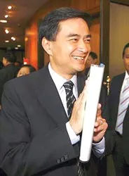 Thái Lan: Chính phủ "vượt cạn" thành công