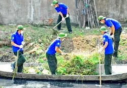 Vai trò của Đoàn TNCSHCM trong thực hiện nếp sống văn minh đô thị ở TPHCM: Đẩy mạnh tuyên truyền, giáo dục từ cơ sở ảnh 2