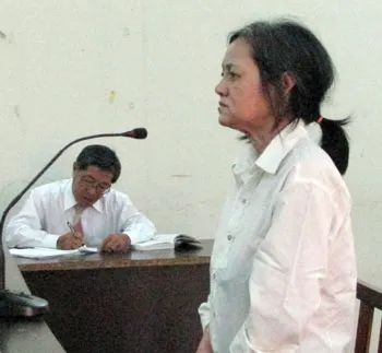 Giết chủ nhà, 12 năm tù giam