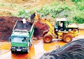 Công nghiệp khai khoáng, luyện kim: Tình thế khắc nghiệt