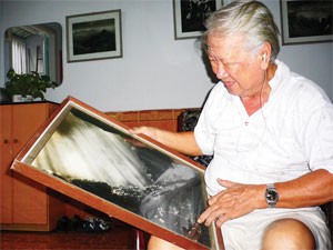 Photographer Nguyen Minh Tuong and the legendary photo of troops trekking along Truong Son