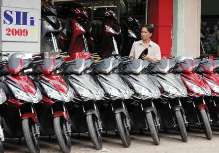 Nhiều mặt hàng tăng giá “hỗn” - Do luật hở, chế tài chưa nghiêm