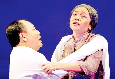 Hãy cho biết các nghệ sĩ trong ảnh này tên gì, tham gia tác phẩm nào, của tác giả, đạo diễn nào?