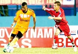 “Siêu quậy” qua kính lúp