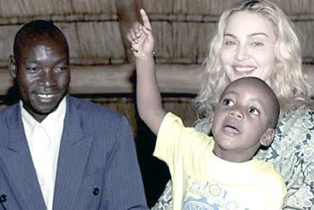 Madonna: Gian nan xin con nuôi