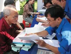 Ước vọng xóa “cò” của những công chức trẻ