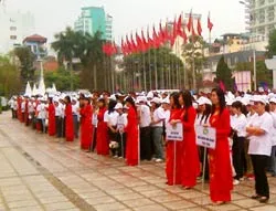 Sáng 11-4, tại Hà Nội: Phát động Tháng vệ sinh an toàn thực phẩm năm 2009