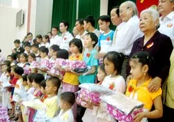 “Bà Già Trầu” và 205 bệnh nhân tim