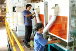 Tình hình kinh tế - xã hội TPHCM:  Ấm dần lên