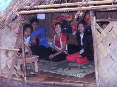 Dựng lều học chữ