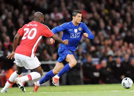 "Đo ván" Arsenal, Man.United xứng đáng vào chung kết