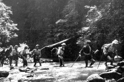 Vượt Trường Sơn