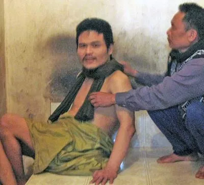 Nỗi đau của vết thương không mảnh đạn...