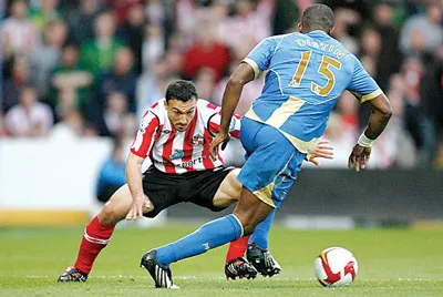 Premier League sáng nay: Sunderland thảm bại