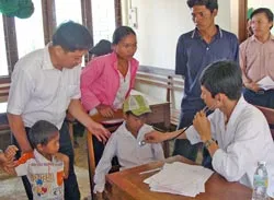 Đưa bác sĩ về với nông dân