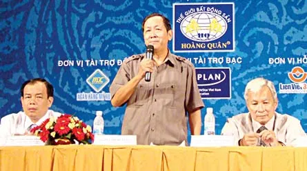 Thu hút người tài về quê làm việc: Khó "kéo" bằng tiền!