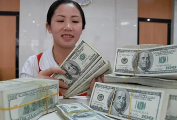 Ngân hàng nhà nước dự trữ ngoại hối đủ mạnh để can thiệp khi xảy ra tình trạng khan hiếm USD (ảnh minh họa). Ảnh: CAO THĂNG