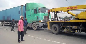 TPHCM: Tai nạn giao thông gây kẹt xe hơn 1 giờ