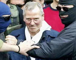 Bố già Bernardo Provenzano bị cảnh sát Ý bắt.