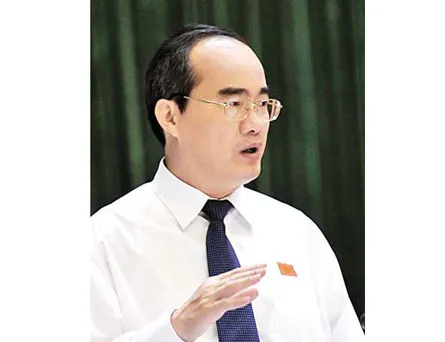 Mổ xẻ chuyện học hành, kích cầu, sân golf