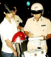 Phòng chống nạn đua xe đêm qua và rạng sáng nay: Chuyển từ “bắt nóng” sang “bắt nguội”