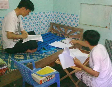 Lao đao phòng trọ mùa thi