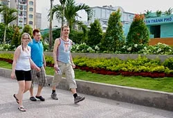 Thực hiện nếp sống văn minh trên địa bàn TPHCM: Hiệu quả thấp do thiếu quyết liệt