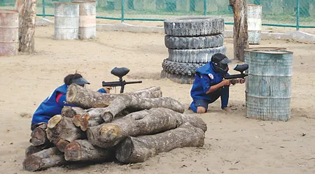 “Trận địa” đấu súng bằng đạn nước sơn