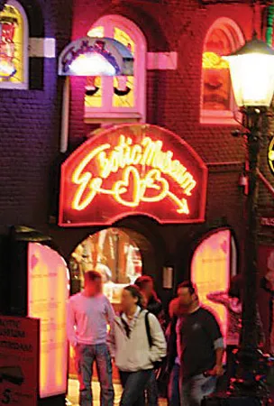 Thế giới nỗ lực chống nạn mại dâm-Bài 2: Đánh vào khách hàng