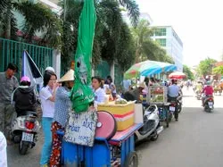 Tuyển sinh ĐH-CĐ 2009: Thí sinh ồ ạt dồn về thành phố
