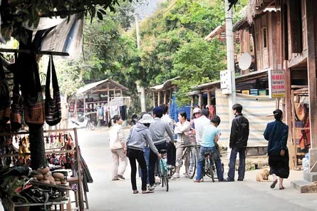 Thú vị bản Lác