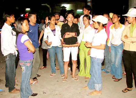 Giám đốc “cao chạy xa bay”, công nhân lãnh đủ!