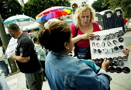 Lễ tang Michael Jackson: Hàng triệu người hướng về sân vận động Staples Center