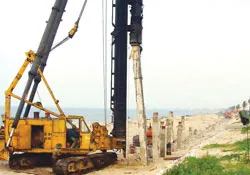 Đê điều miền Trung vẫn đối mặt với hiểm nguy