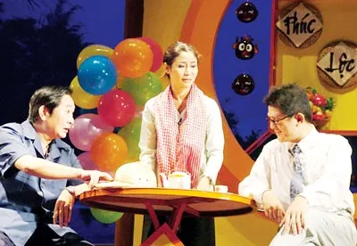 Nhà hát Kịch TPHCM, Nhà hát Cải lương Trần Hữu Trang: Chuyện cũ vẫn "nóng"